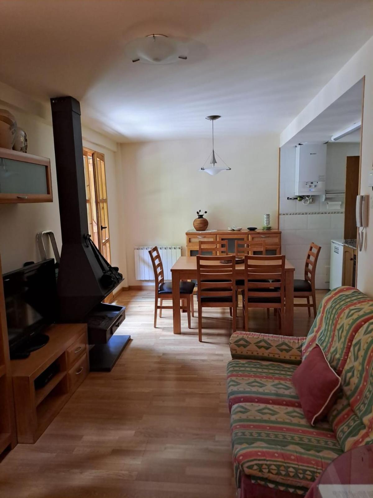 Duplex De Muntanya En Zona Verda A Escaló Dış mekan fotoğraf