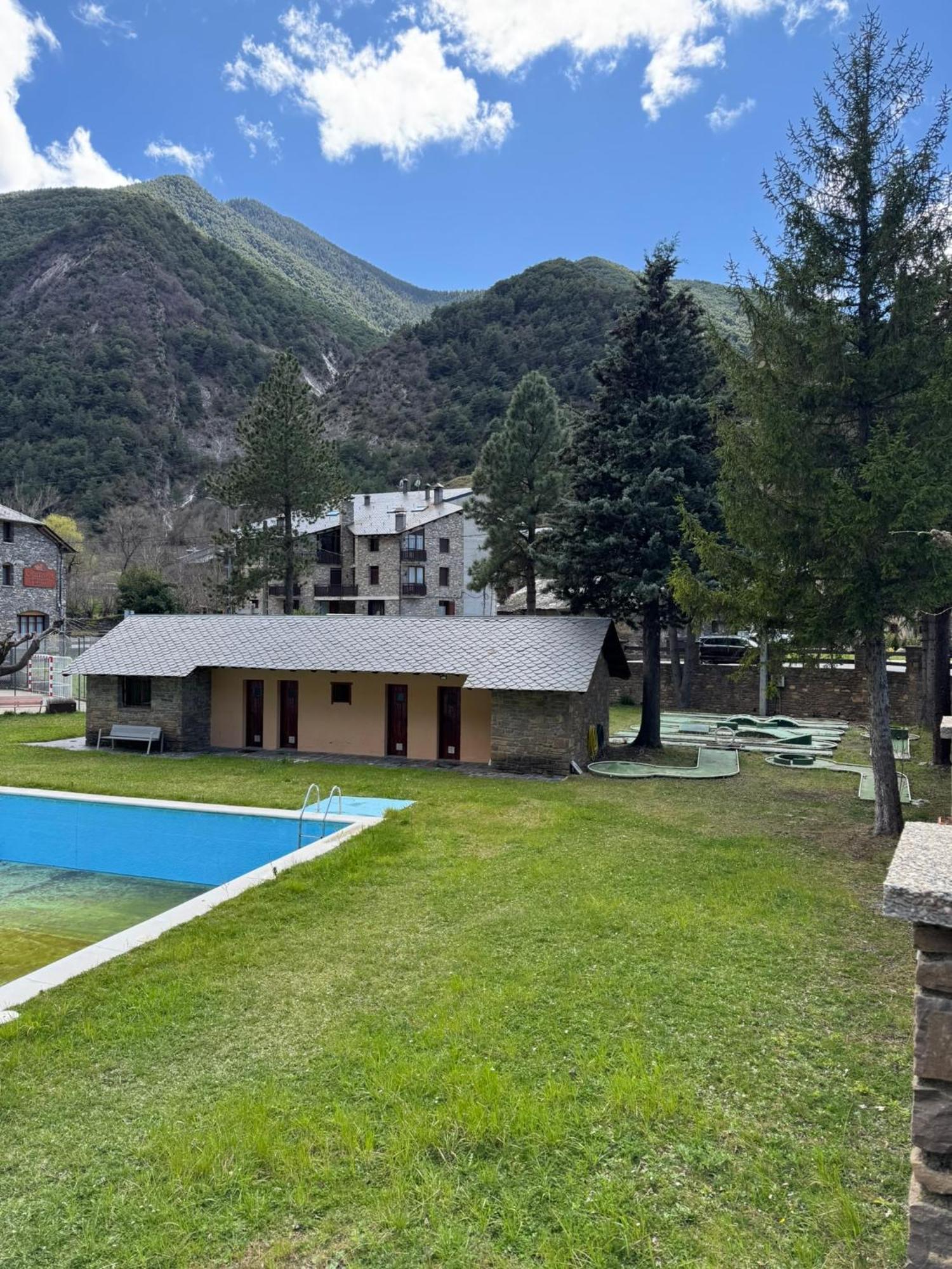 Duplex De Muntanya En Zona Verda A Escaló Dış mekan fotoğraf